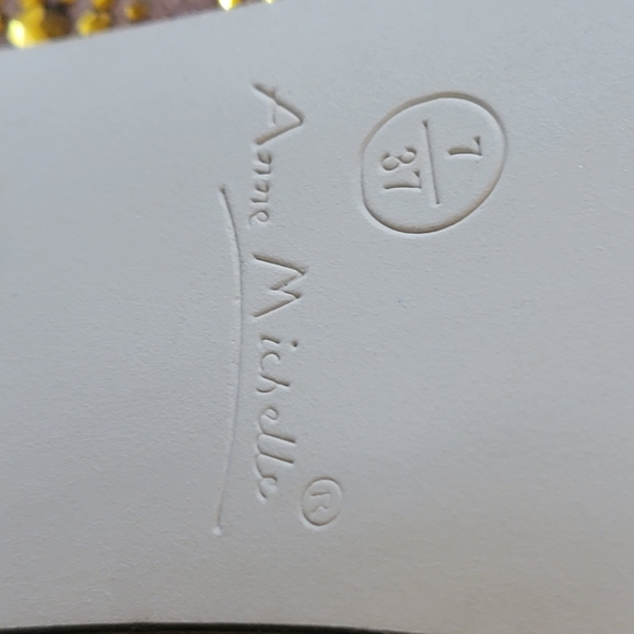 Anne Michelle Size 7 Gold Studded Heels - Picture 4 of 4